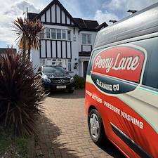 Professional-8-Weekly-Window-Cleaning-for-a-Detached-House-on-Woodside-Road-Woodford-Green 0